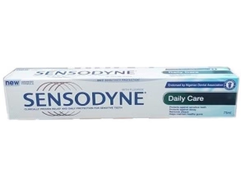 Sensodyne DailyCare x 12